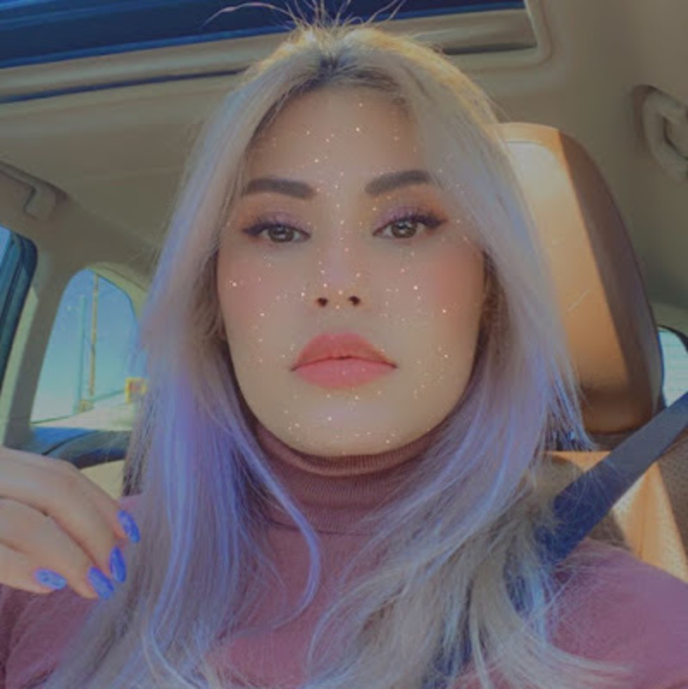 Meet your Posher, Yvette